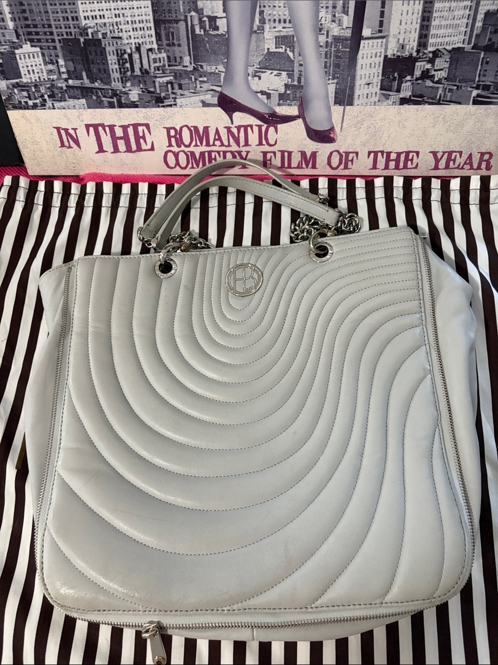 Henri Bendel No 7 Quilted lambskinnTote Bag in Light Gray - Picture 3 of 16